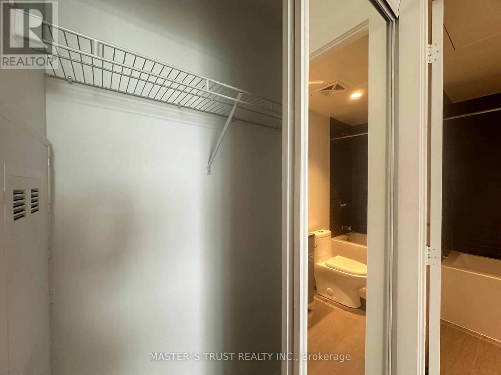 5806 - 7 Grenville Street, Toronto, Ontario  M4Y 0E9 - Photo 21 - C13516924