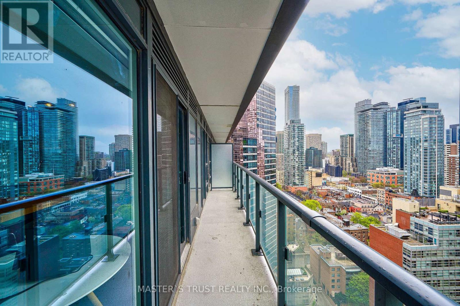 2301 - 955 Bay Street, Toronto, Ontario  M5S 0C6 - Photo 17 - C13516926
