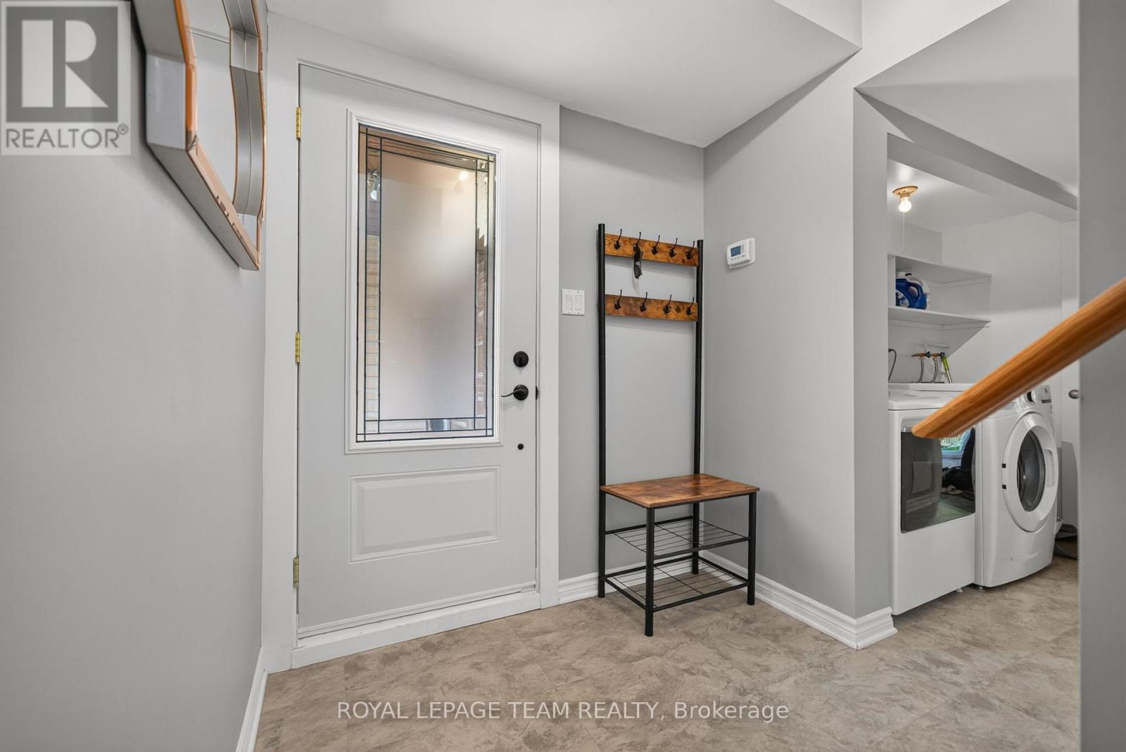 41 Longwood Avenue, Ottawa, Ontario  K2H 6G5 - Photo 2 - X13516910