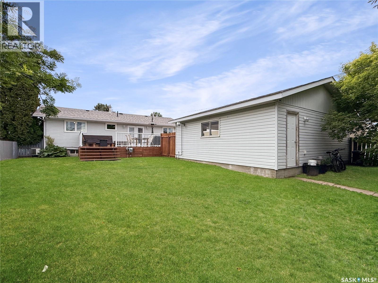 11 Hayward Place, Swift Current, Saskatchewan  S9H 3Z9 - Photo 28 - SK041240