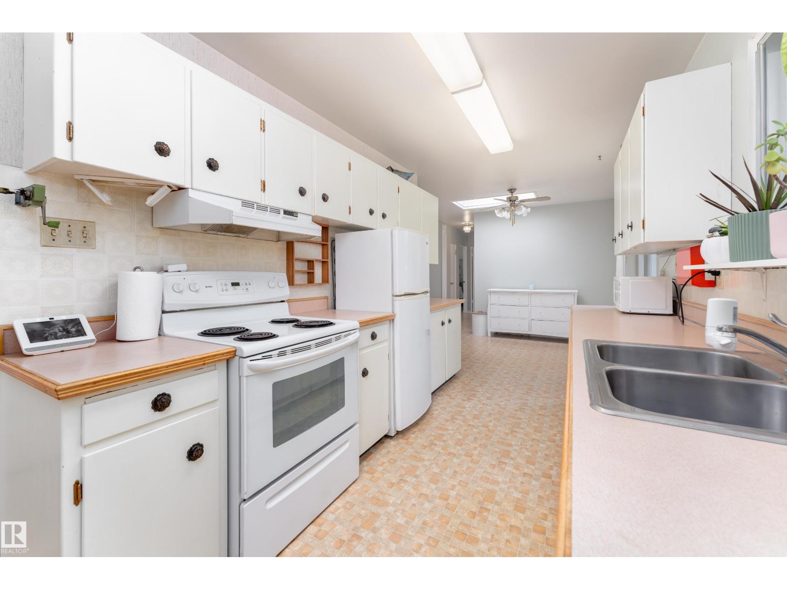 947 Alder Av, Sherwood Park, Alberta  T8A 1V7 - Photo 4 - E4496842
