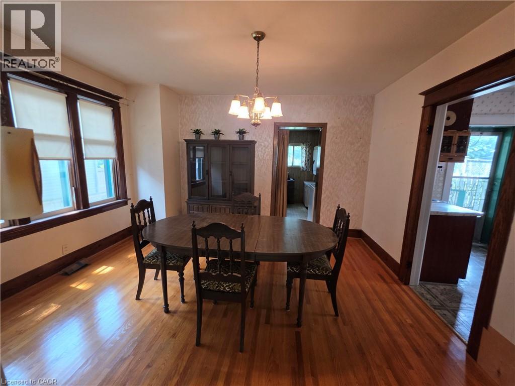 20 Fairview Avenue, Kitchener, Ontario  N2H 3E8 - Photo 13 - 40843327
