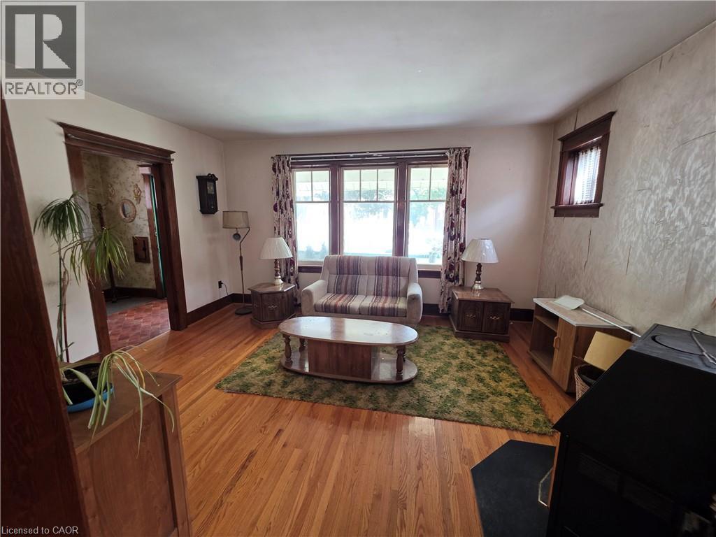20 Fairview Avenue, Kitchener, Ontario  N2H 3E8 - Photo 9 - 40843327