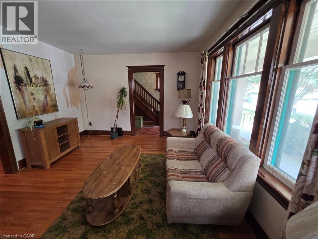20 Fairview Avenue, Kitchener, Ontario  N2H 3E8 - Photo 7 - 40843327