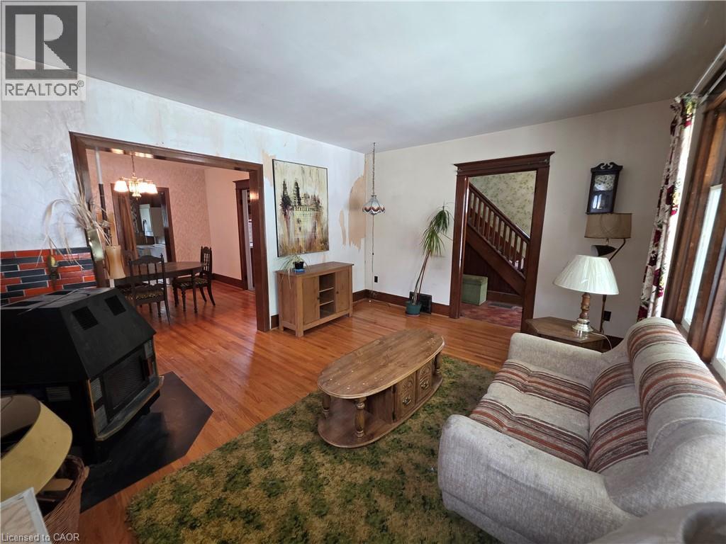20 Fairview Avenue, Kitchener, Ontario  N2H 3E8 - Photo 6 - 40843327