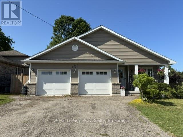 724 Elgin Street, Saugeen Shores, Ontario  N0H 2C0 - Photo 1 - X13517114