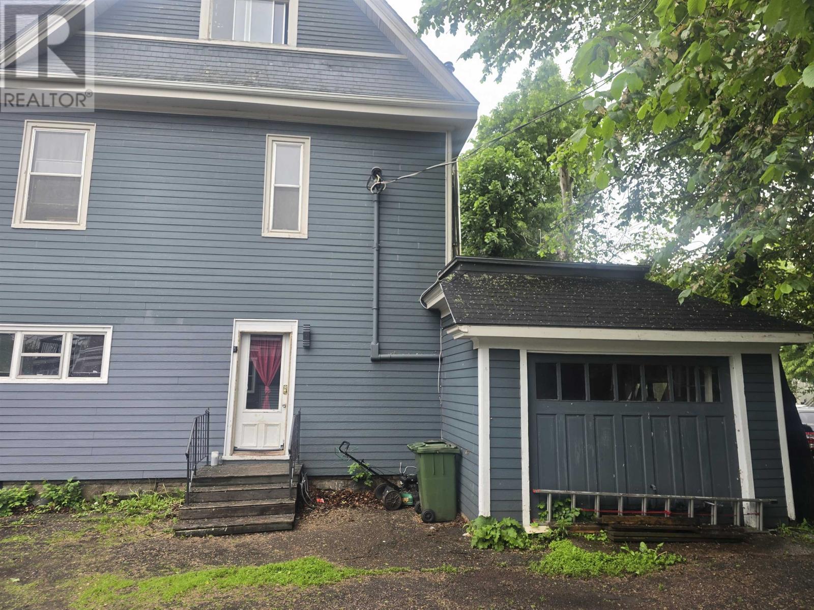 279 Fitzroy Street, Summerside, Prince Edward Island  C1N 1J1 - Photo 5 - 202615419