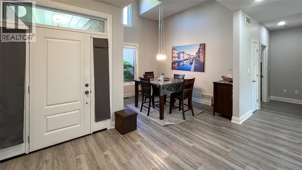 433 Autumn Breeze Drive, Sarnia photo 9