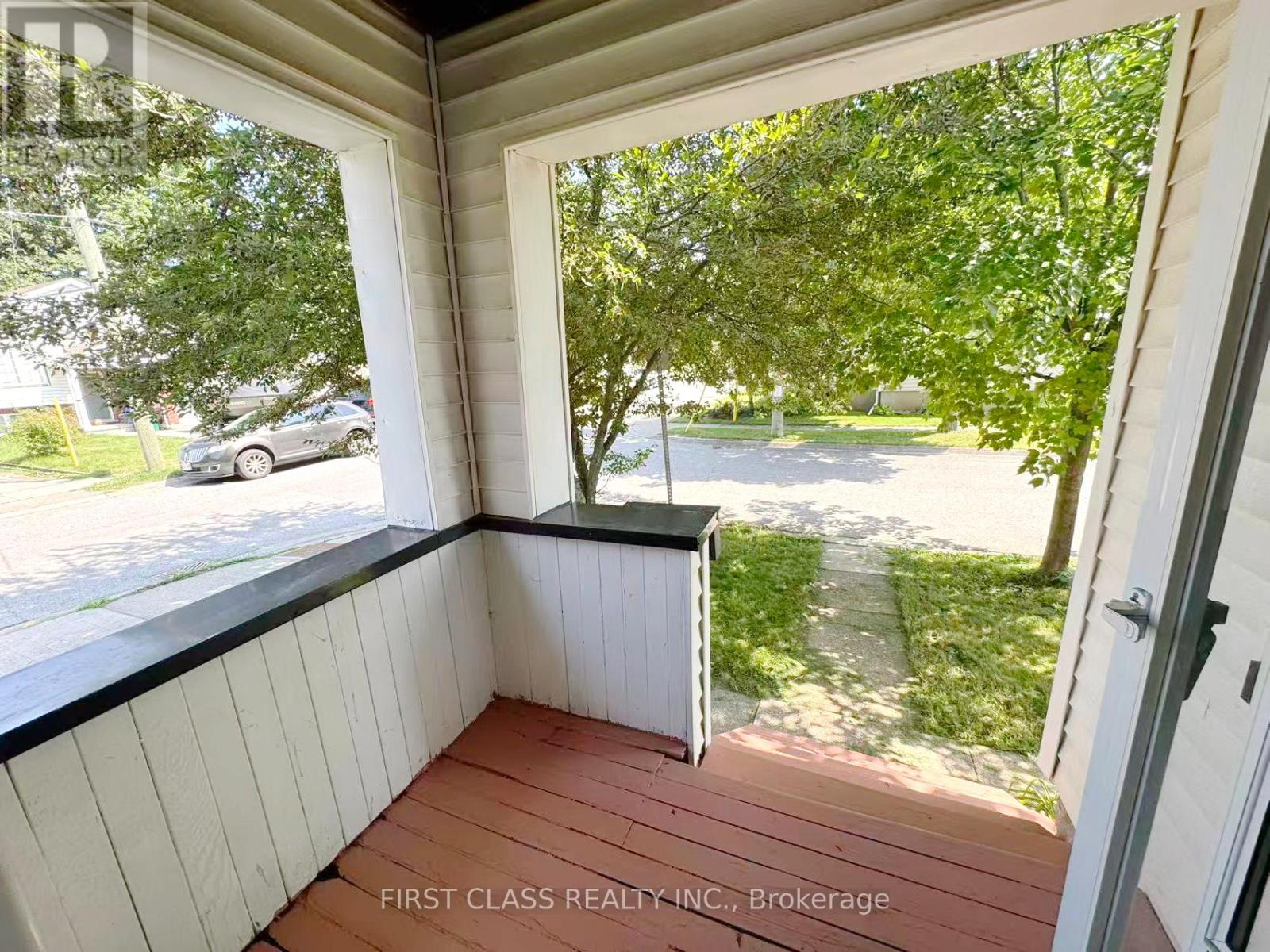 9 Grantham Avenue, St. Catharines, Ontario  L2P 3B3 - Photo 6 - X13499234