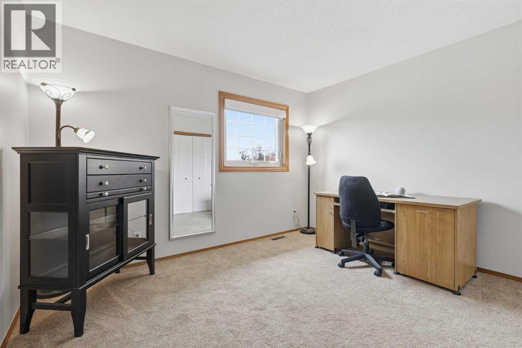 143 Douglasbank Place Se, Calgary, Alberta  T2Z 2J4 - Photo 31 - A2325160