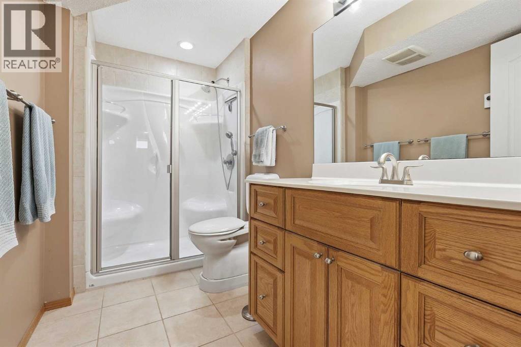 143 Douglasbank Place Se, Calgary, Alberta  T2Z 2J4 - Photo 38 - A2325160