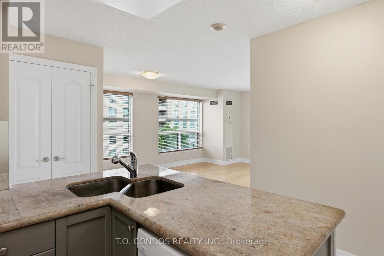 601 - 21 Hillcrest Avenue, Toronto, Ontario  M2N 7K2 - Photo 11 - C13517042