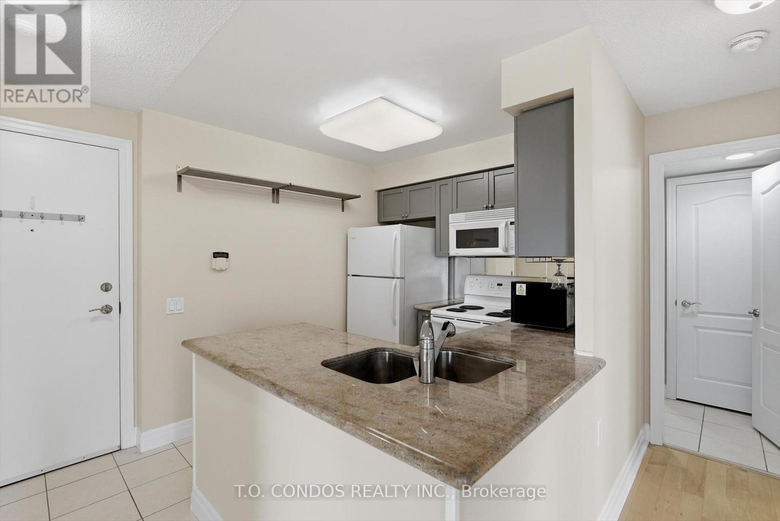 601 - 21 Hillcrest Avenue, Toronto, Ontario  M2N 7K2 - Photo 9 - C13517042