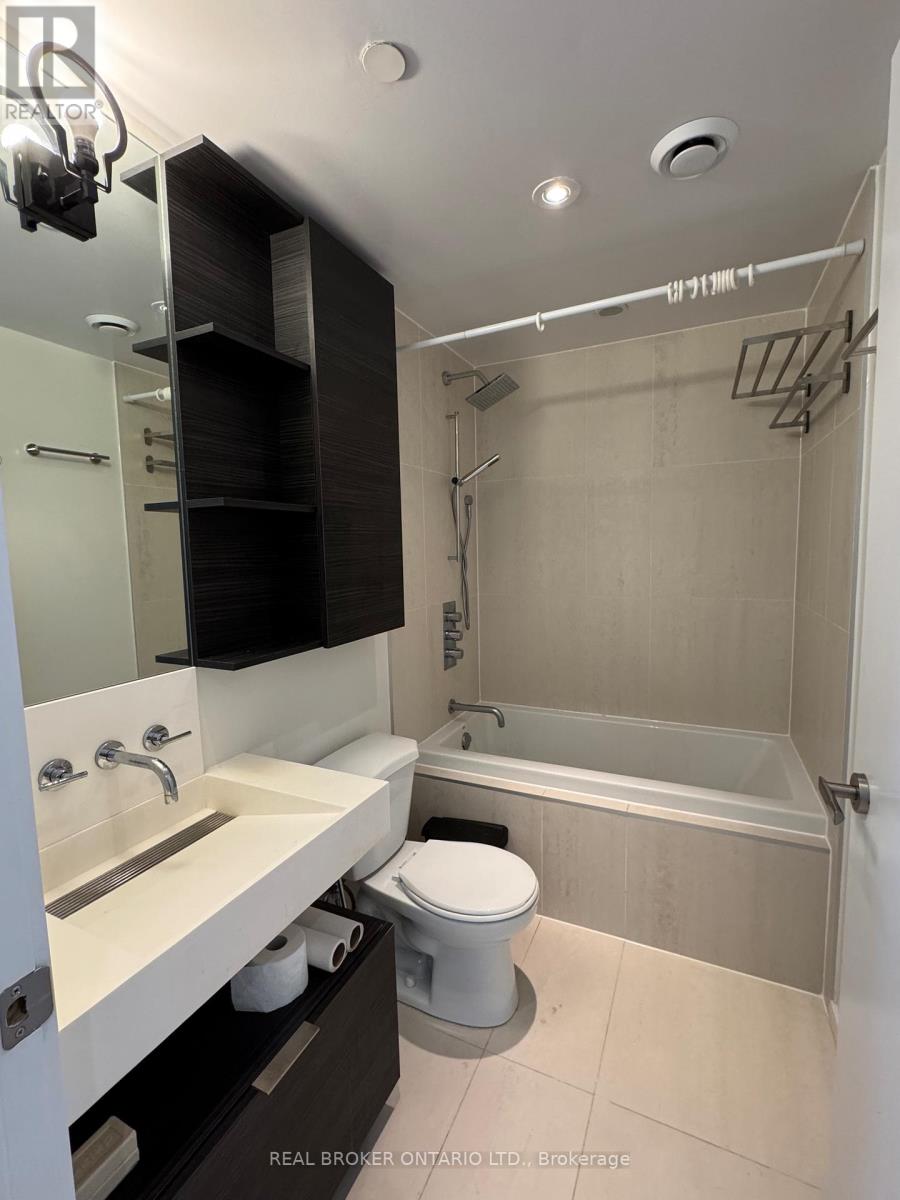 3906 - 5 St. Joseph Street, Toronto, Ontario  M4Y 0B6 - Photo 11 - C13517162