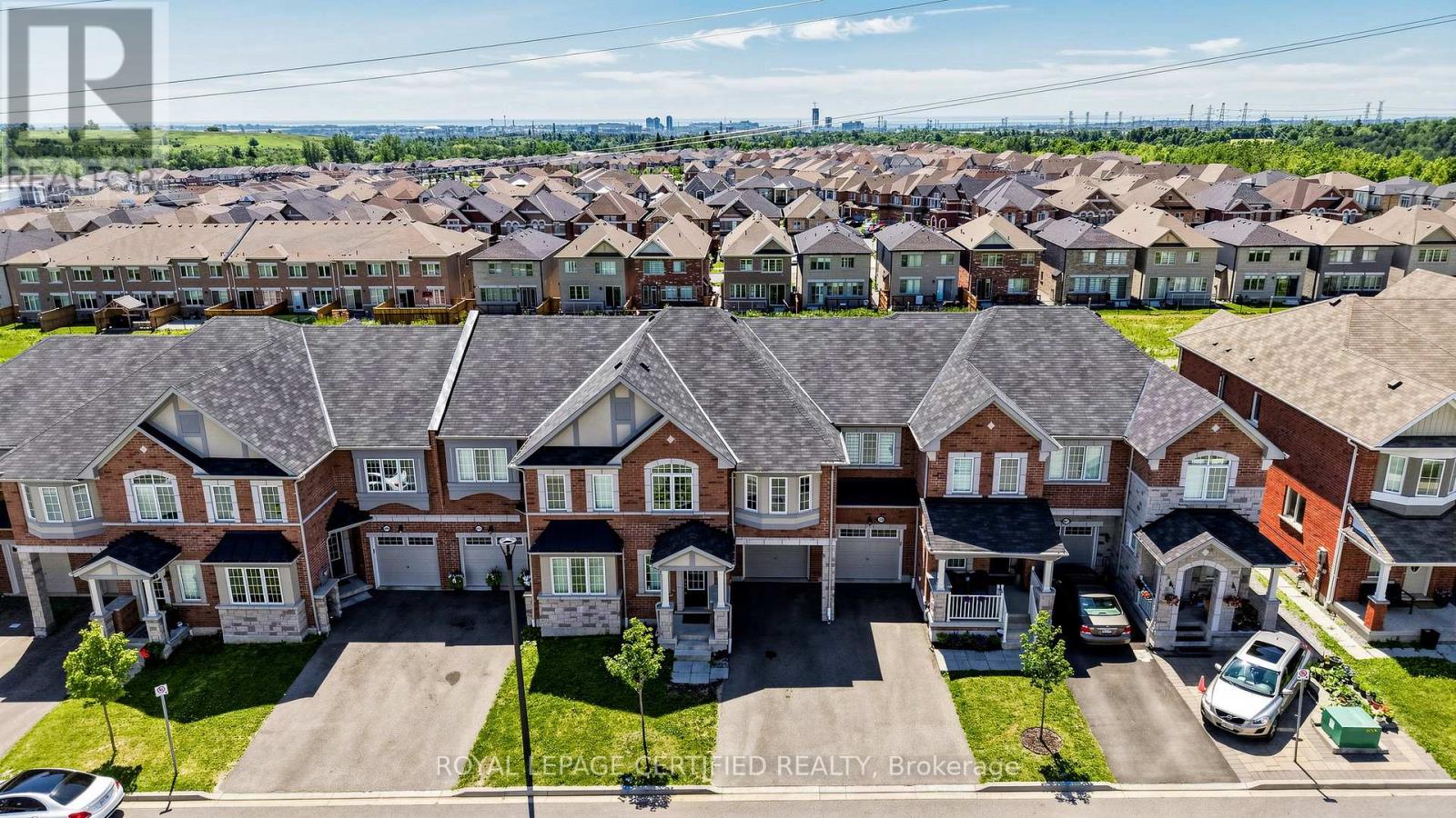 1031 Cameo Street, Pickering, Ontario  L1X 0G3 - Photo 2 - E13517020