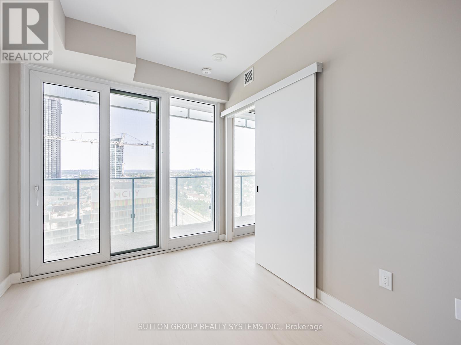 1407 - 3900 Confederation Parkway, Mississauga, Ontario  L5B 0M3 - Photo 16 - W13517130