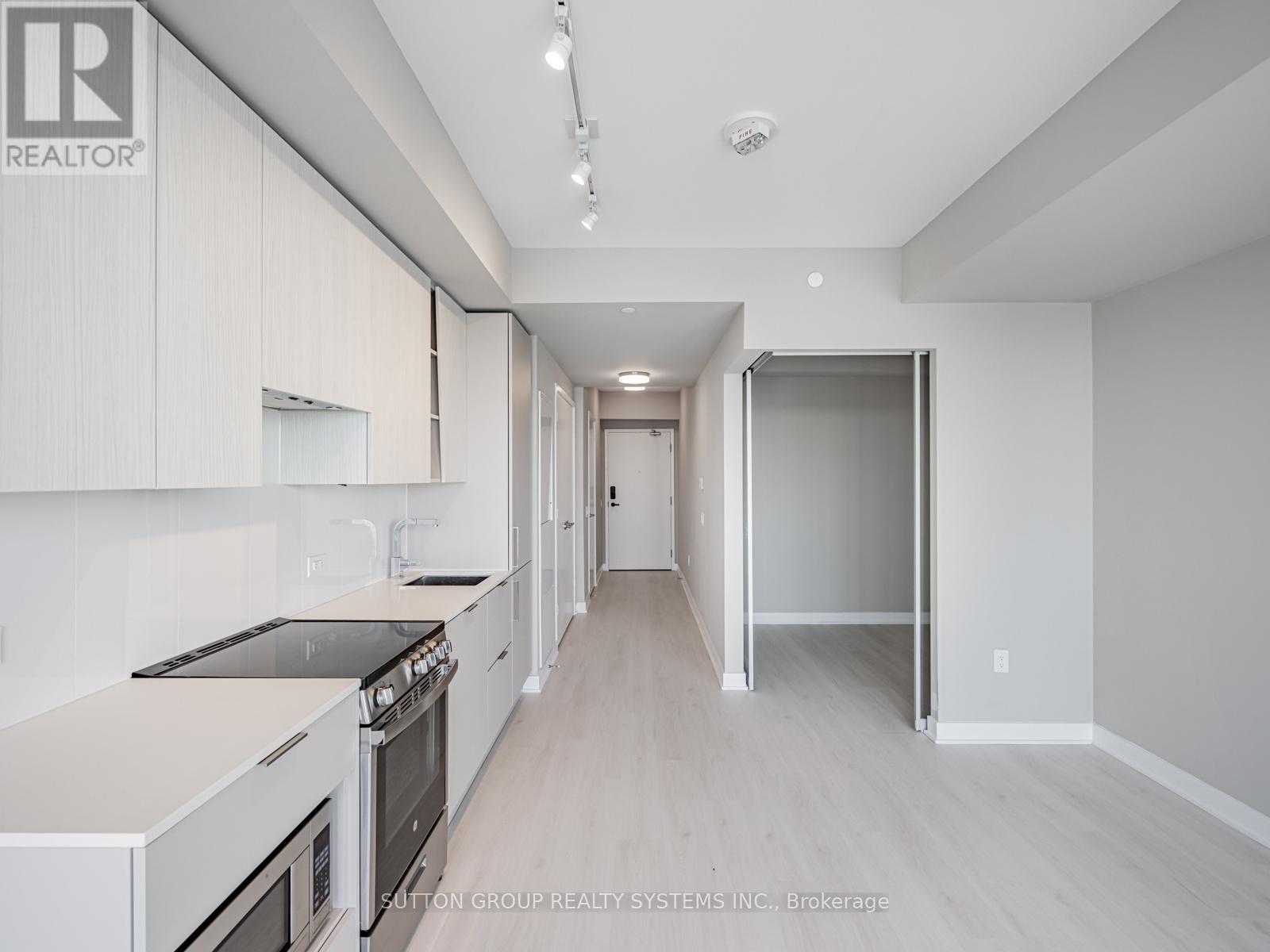 1407 - 3900 Confederation Parkway, Mississauga, Ontario  L5B 0M3 - Photo 5 - W13517130