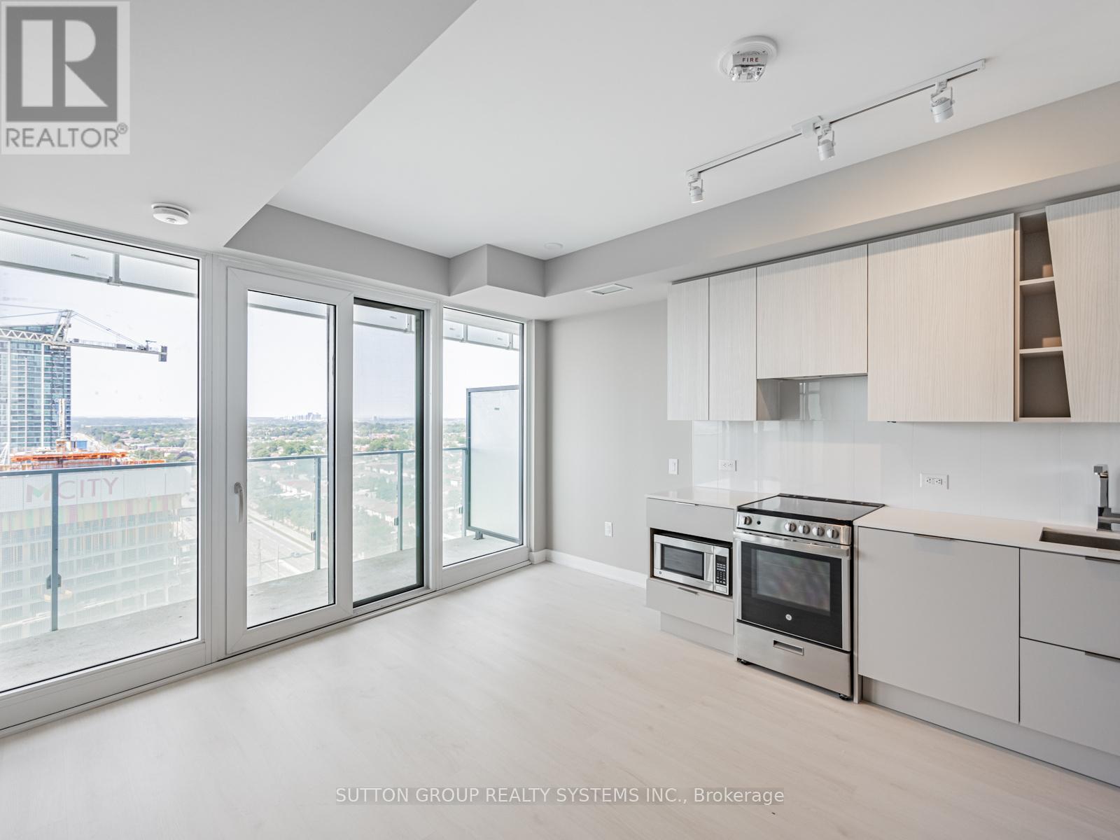 1407 - 3900 Confederation Parkway, Mississauga, Ontario  L5B 0M3 - Photo 9 - W13517130