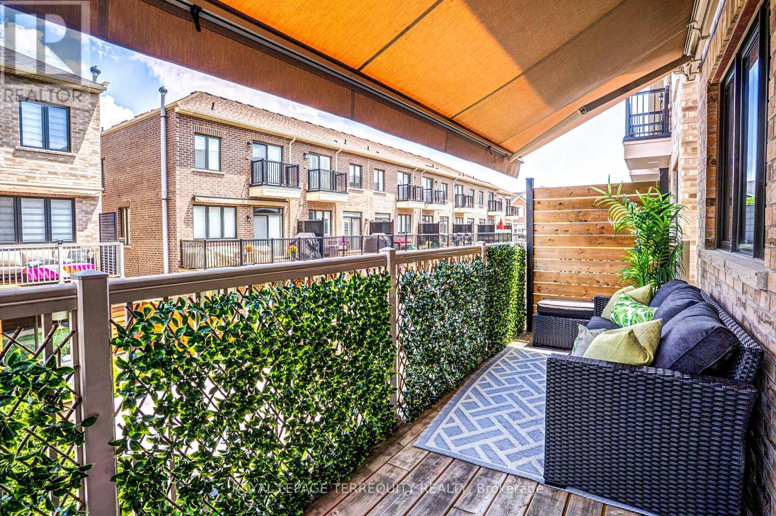 27 - 132 Thomas Fisher Drive, Toronto, Ontario  M8Z 0E4 - Photo 12 - W13516720
