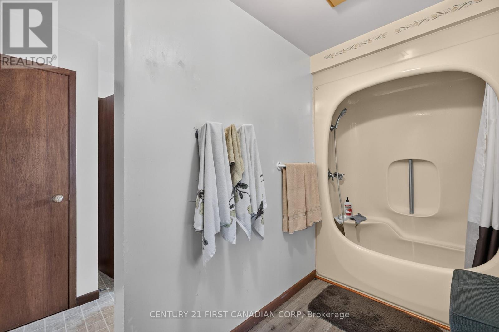 19429 Harwich Road, Chatham-Kent, Ontario  N0P 1A0 - Photo 22 - X13517274
