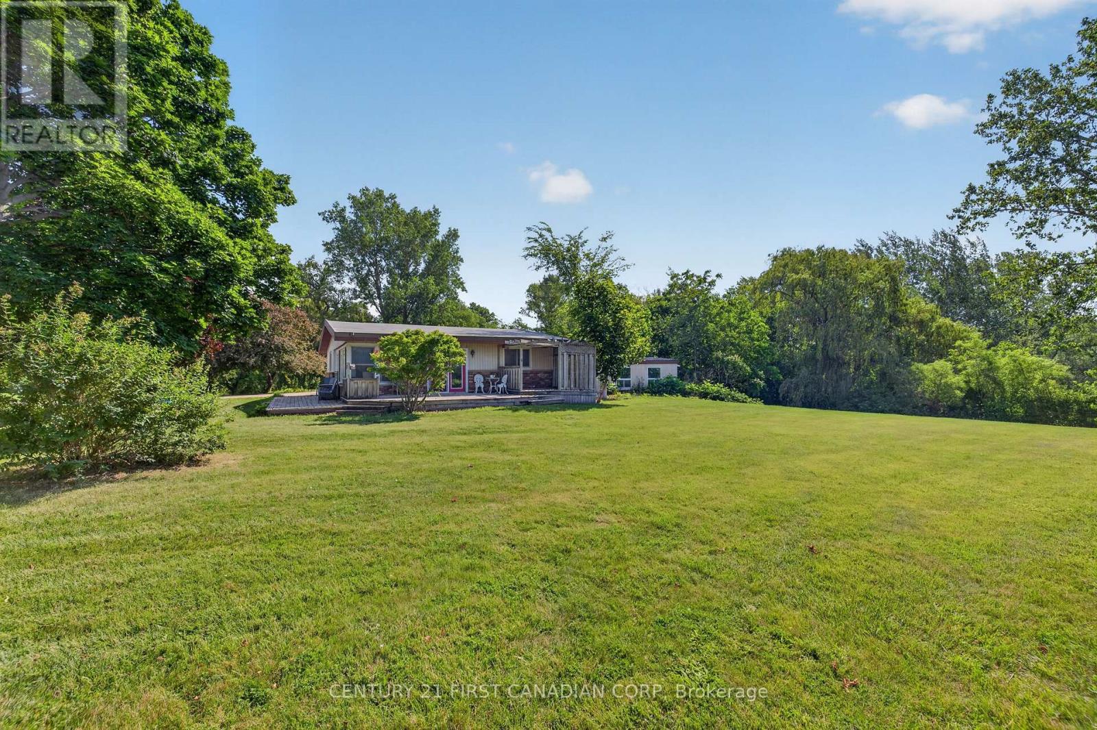 19429 Harwich Road, Chatham-Kent, Ontario  N0P 1A0 - Photo 3 - X13517274