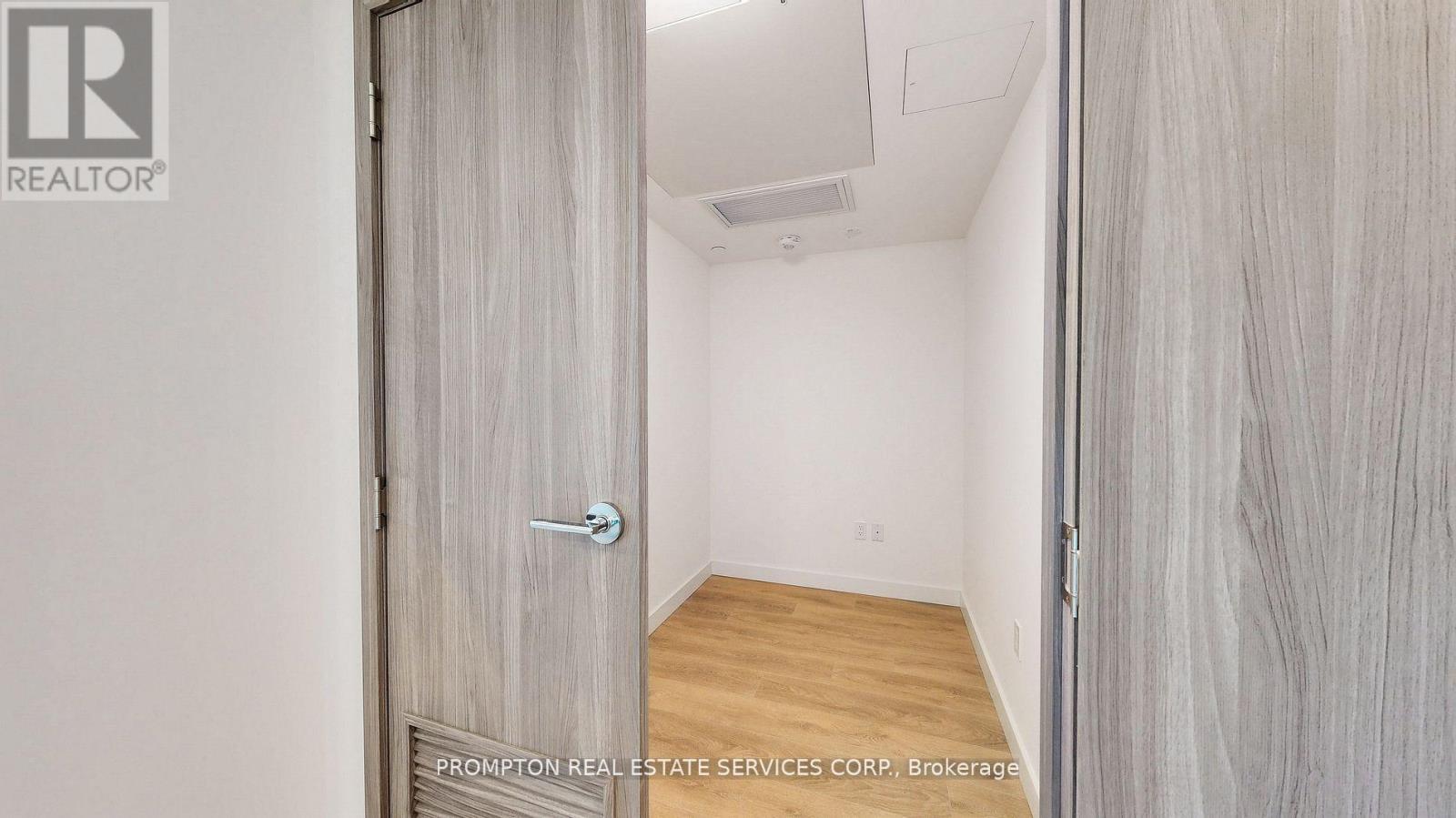 5206 - 1 Concord Cityplace Way, Toronto, Ontario  M5V 0X3 - Photo 7 - C13517258