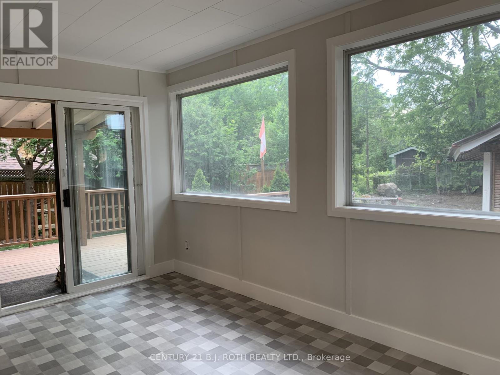 156 Puget Street, Barrie (Codrington), Ontario  L4M 4N5 - Photo 12 - S13517244