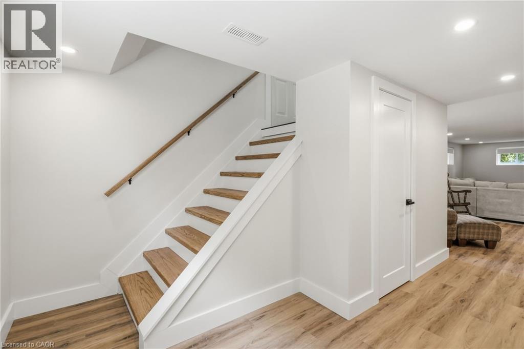 16 Kings Forest Drive, Hamilton, Ontario  L8T 4J3 - Photo 31 - 40844192