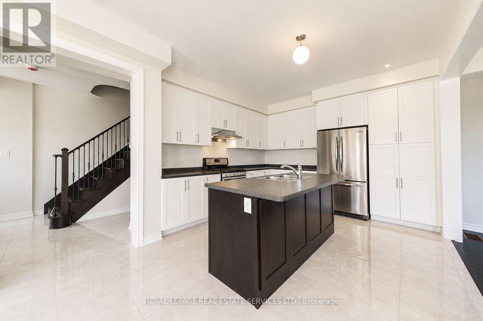 539 Settlers Road W, Oakville, Ontario  L6M 0N7 - Photo 5 - W13517234
