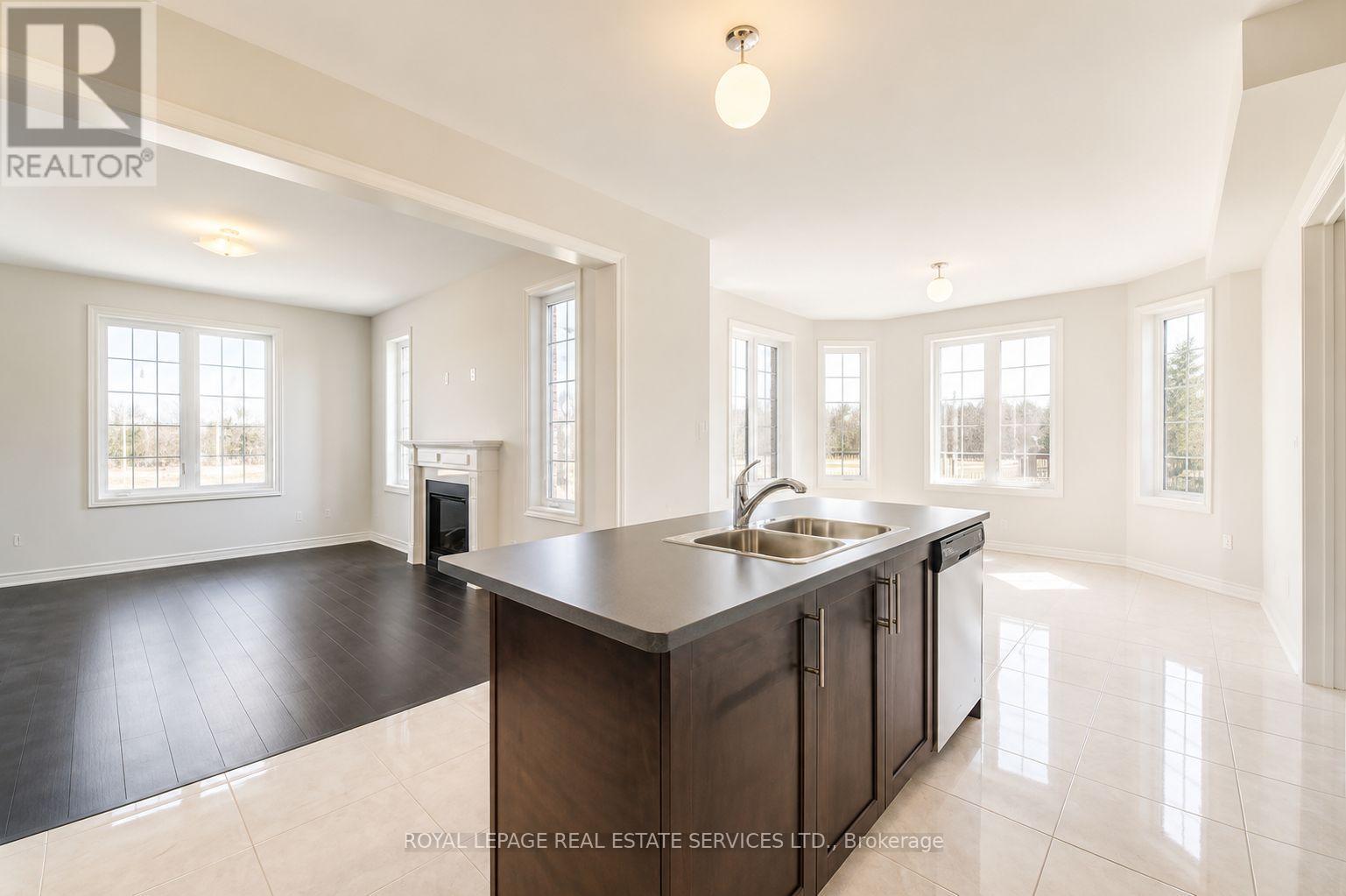 539 Settlers Road W, Oakville, Ontario  L6M 0N7 - Photo 6 - W13517234