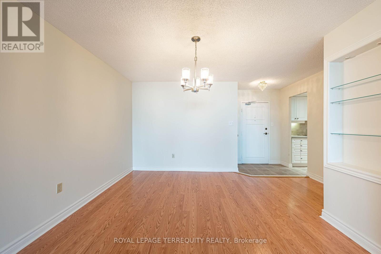 1809 - 812 Burnhamthorpe Road, Toronto, Ontario  M9C 4W1 - Photo 12 - W13517238