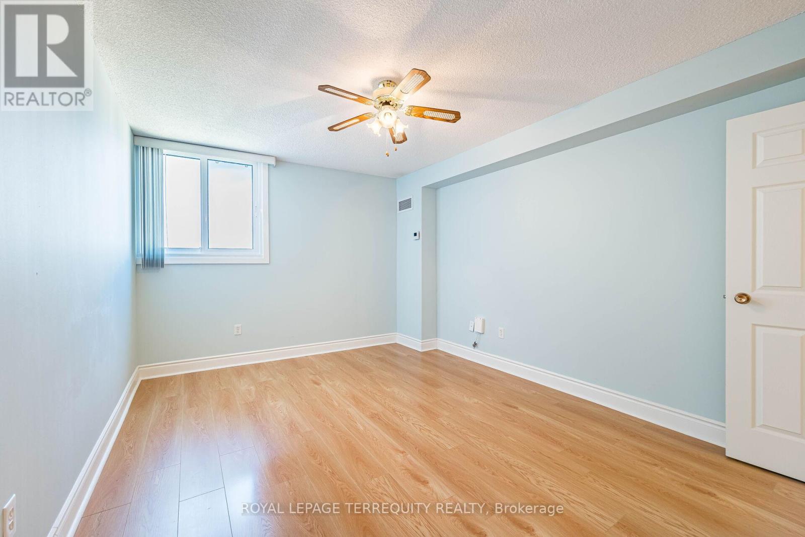1809 - 812 Burnhamthorpe Road, Toronto, Ontario  M9C 4W1 - Photo 17 - W13517238