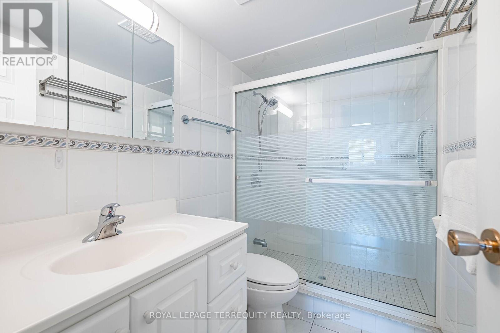 1809 - 812 Burnhamthorpe Road, Toronto, Ontario  M9C 4W1 - Photo 19 - W13517238