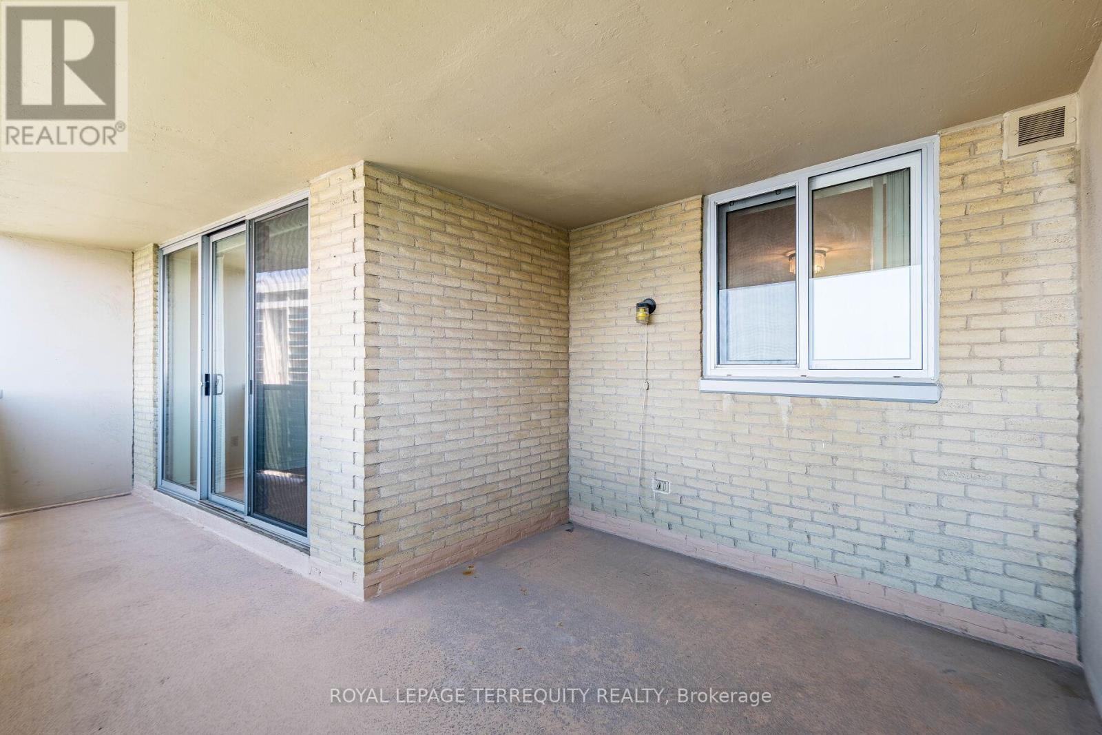 1809 - 812 Burnhamthorpe Road, Toronto, Ontario  M9C 4W1 - Photo 25 - W13517238