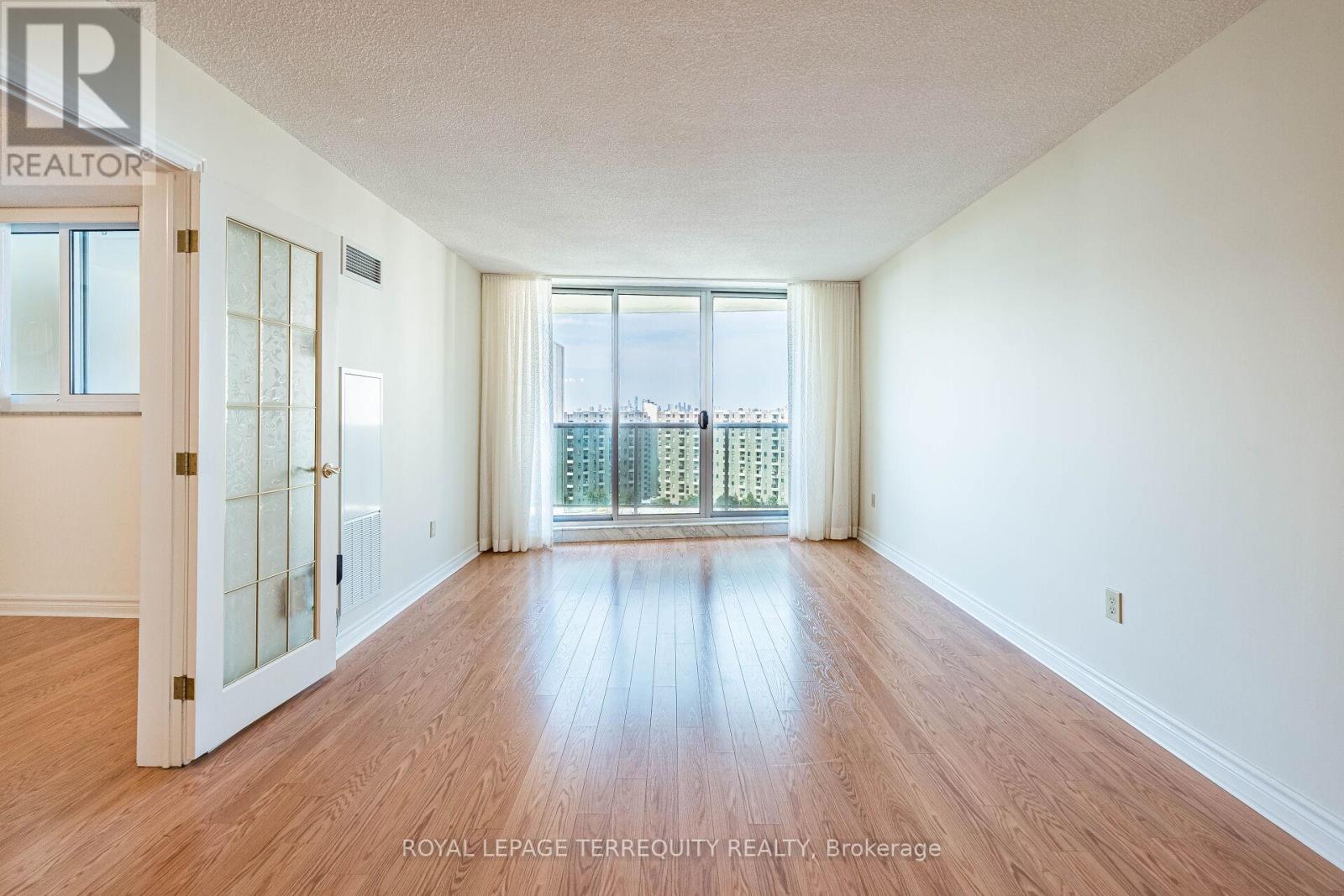 1809 - 812 Burnhamthorpe Road, Toronto, Ontario  M9C 4W1 - Photo 7 - W13517238