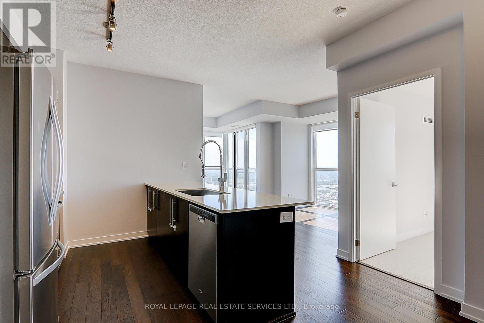 4510 - 4011 Brickstone Mews, Mississauga, Ontario  L5B 0J7 - Photo 12 - W13517280