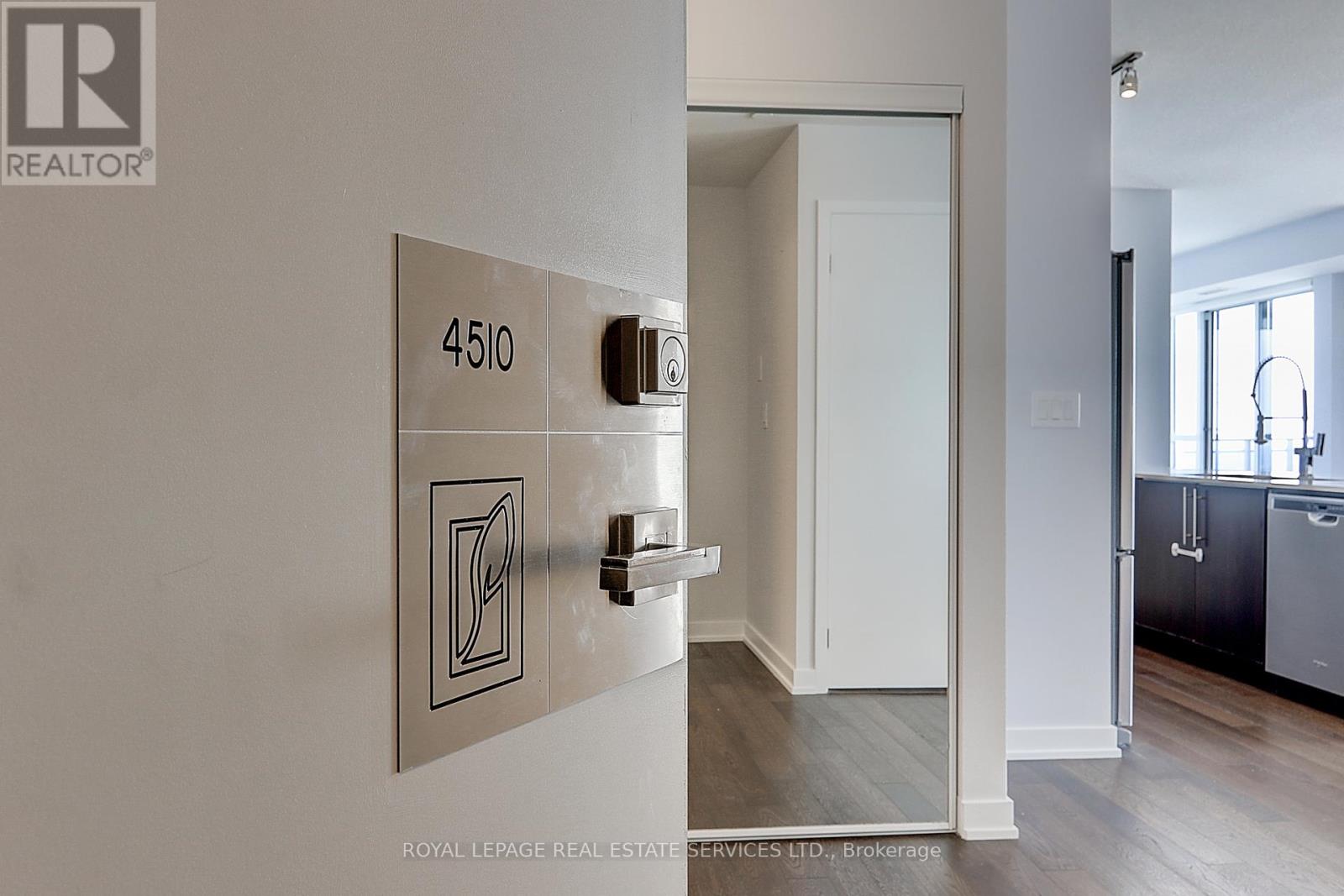 4510 - 4011 Brickstone Mews, Mississauga, Ontario  L5B 0J7 - Photo 3 - W13517280