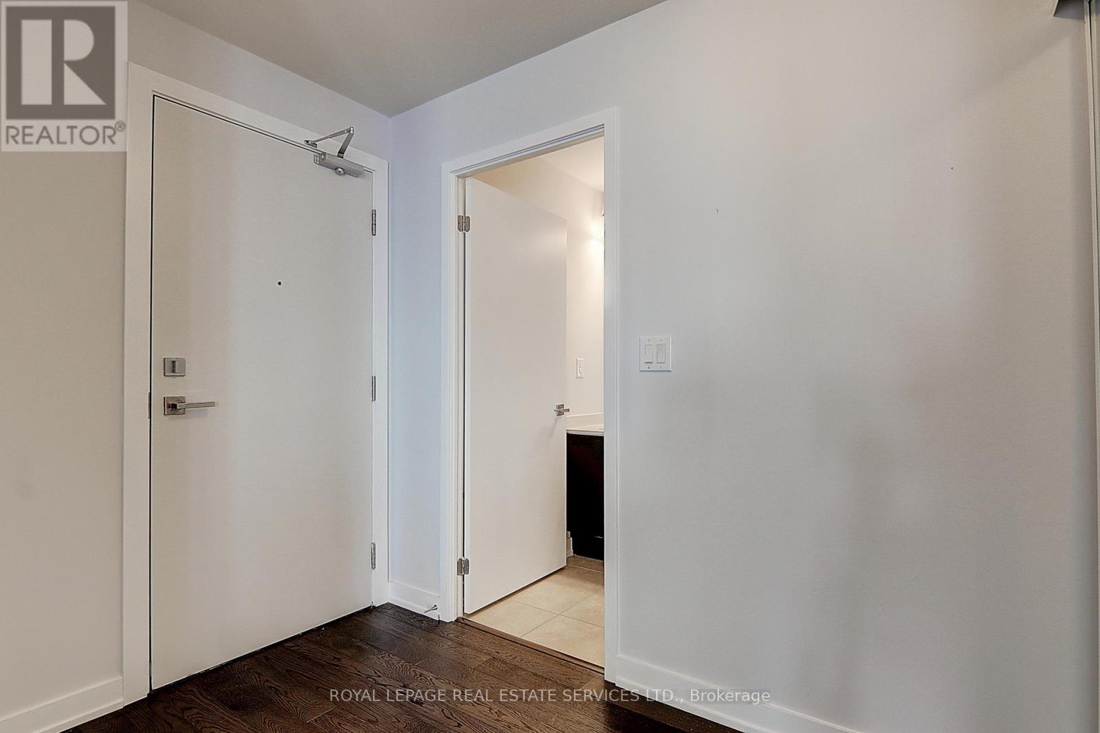 4510 - 4011 Brickstone Mews, Mississauga, Ontario  L5B 0J7 - Photo 4 - W13517280