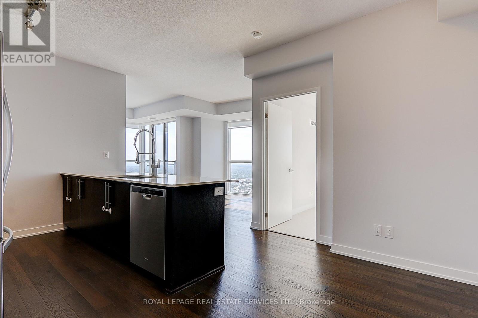 4510 - 4011 Brickstone Mews, Mississauga, Ontario  L5B 0J7 - Photo 8 - W13517280