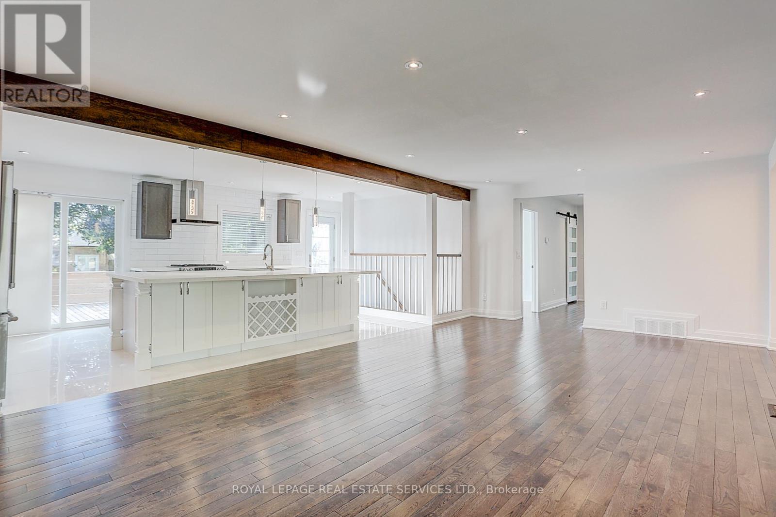 304 Felan Avenue, Oakville, Ontario L6K 2X6 - Photo 8 - W13517290