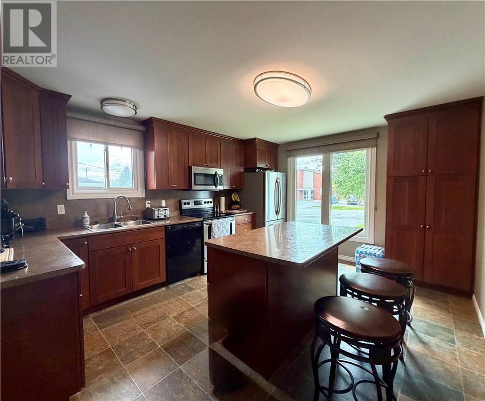 158 Lapointe Street, Hanmer, Ontario  P3P 1K7 - Photo 3 - 2128933