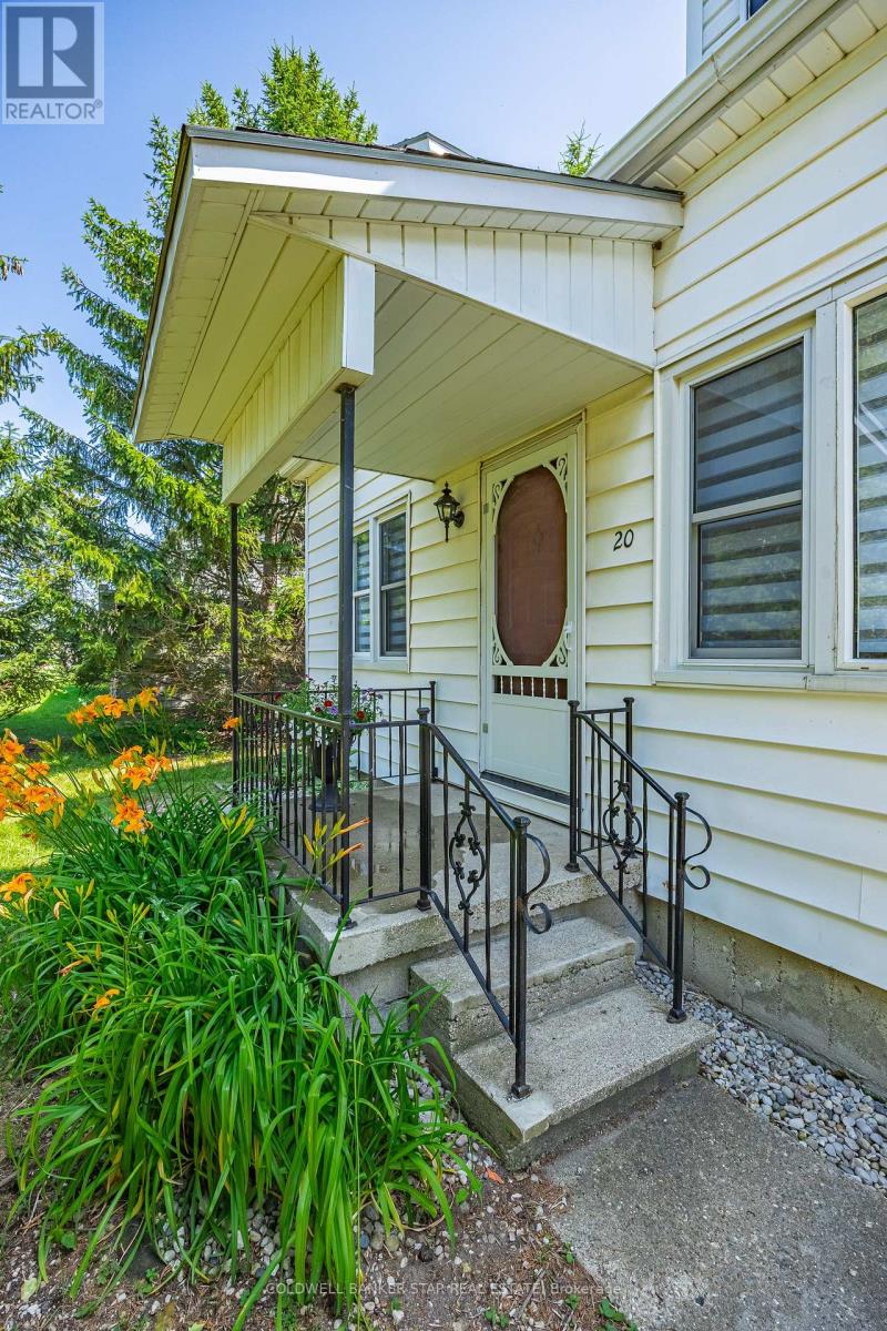 20 Gill Road, Lambton Shores, Ontario  N0M 1T0 - Photo 2 - X13517332