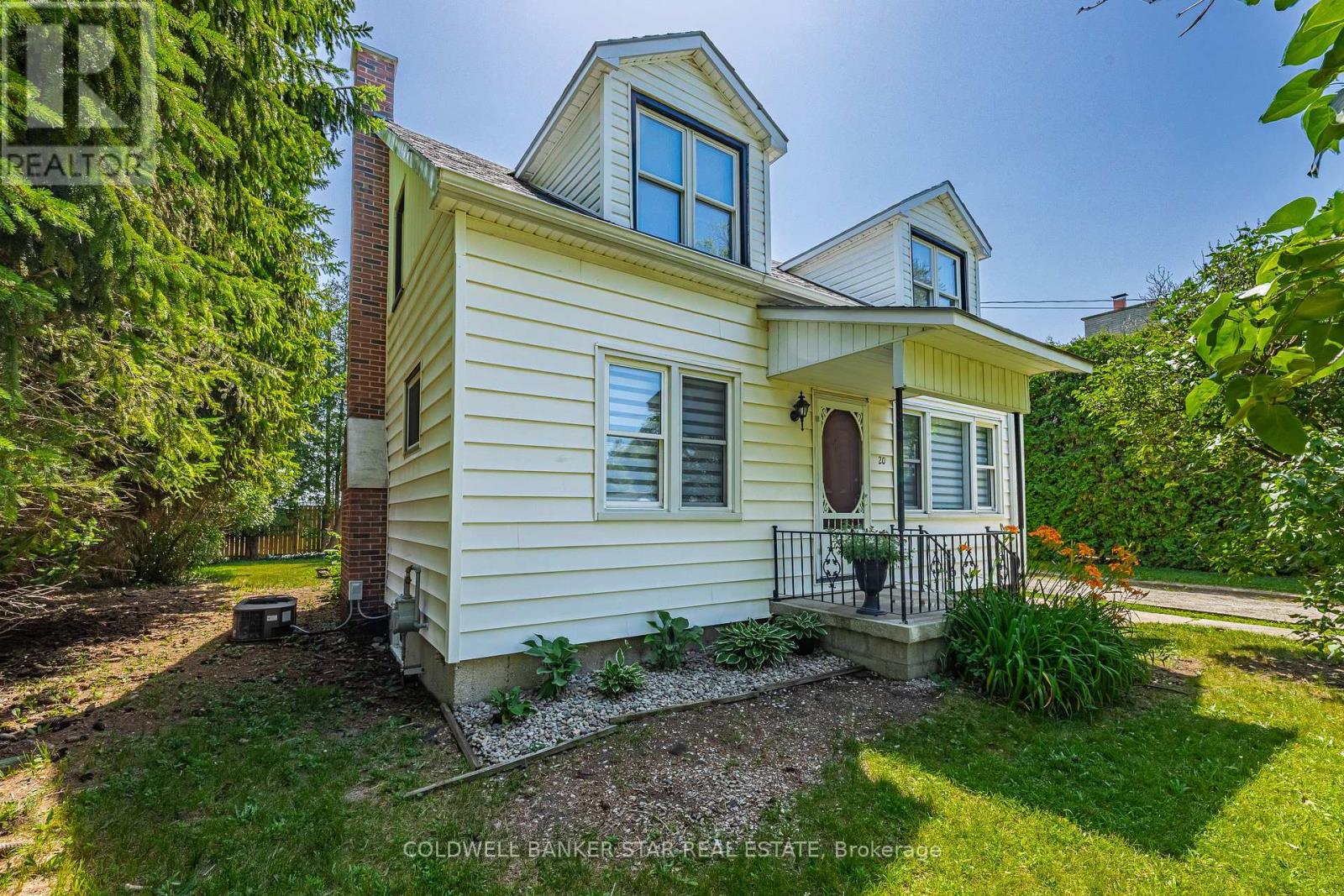20 Gill Road, Lambton Shores, Ontario  N0M 1T0 - Photo 4 - X13517332