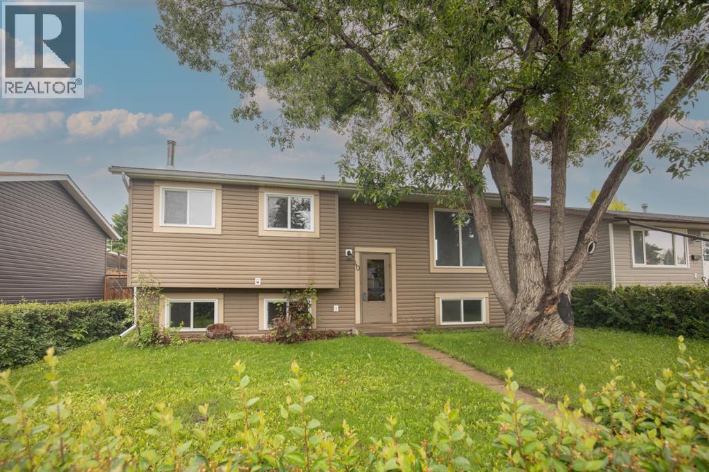 40 Olsen Street, red deer, Alberta