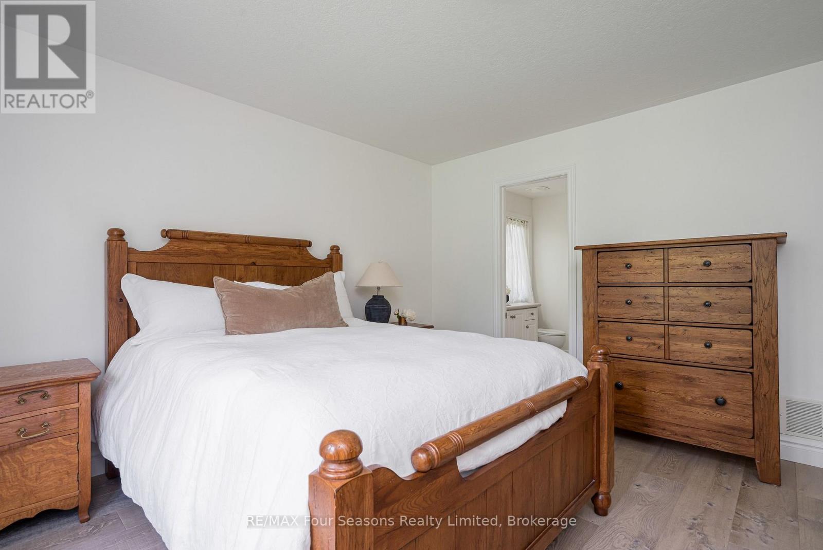 25 Kelley Crescent, Wasaga Beach, Ontario  L9Z 1J3 - Photo 21 - S13517334