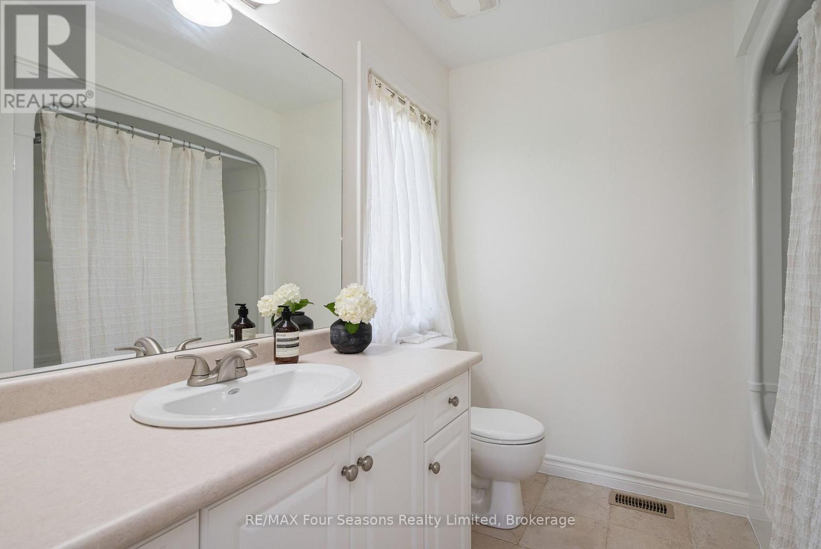 25 Kelley Crescent, Wasaga Beach, Ontario  L9Z 1J3 - Photo 22 - S13517334