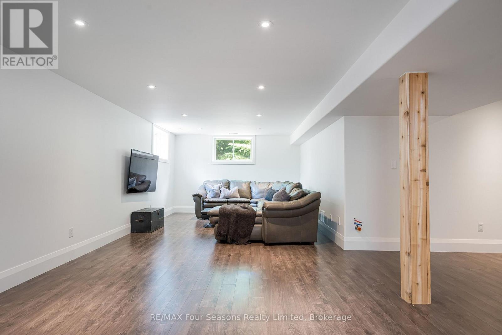 25 Kelley Crescent, Wasaga Beach, Ontario  L9Z 1J3 - Photo 31 - S13517334