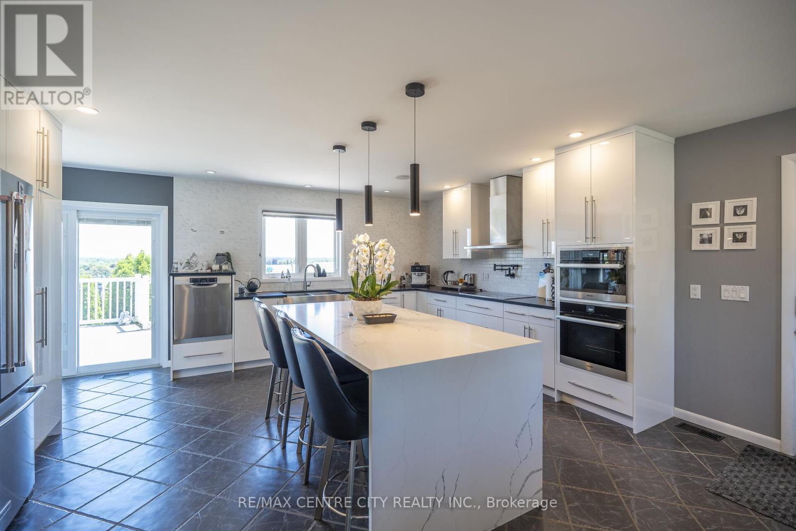 39372 Wintrop Road, Central Huron, Ontario  N0M 2H0 - Photo 21 - X13517108