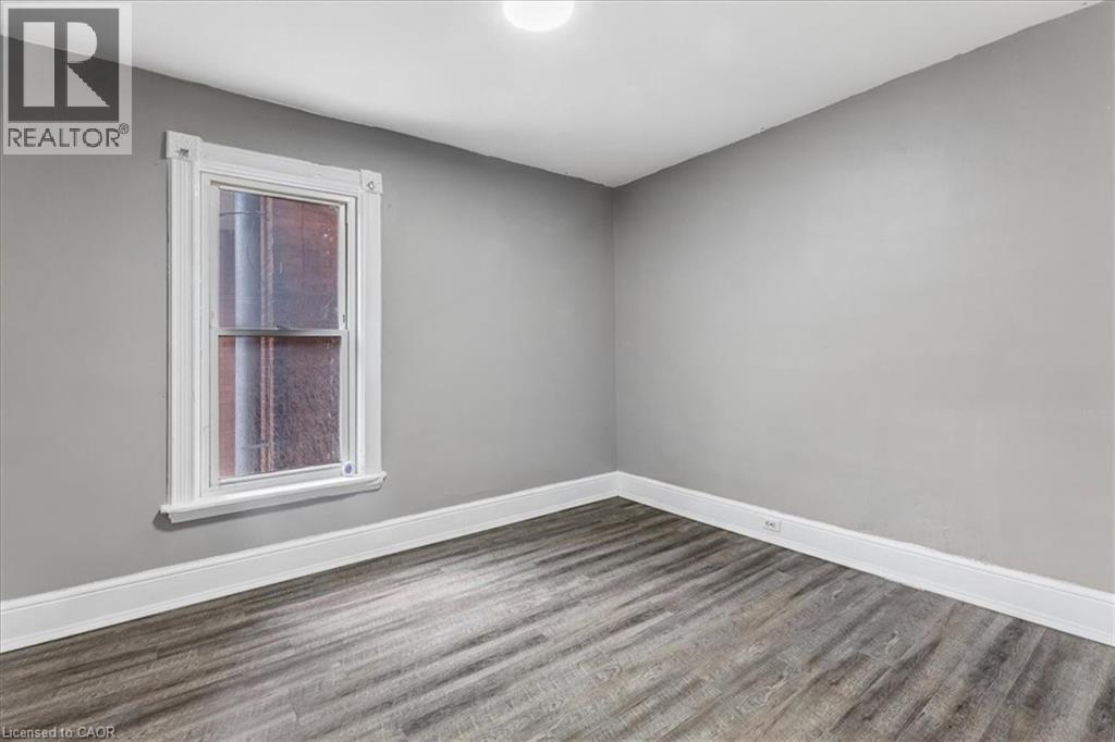 74 Erie Avenue Unit# Main, Brantford, Ontario  N3S 2E9 - Photo 15 - 40844616