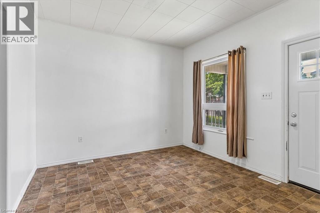 74 Erie Avenue Unit# Upper, Brantford, Ontario  N3S 2E9 - Photo 20 - 40844608